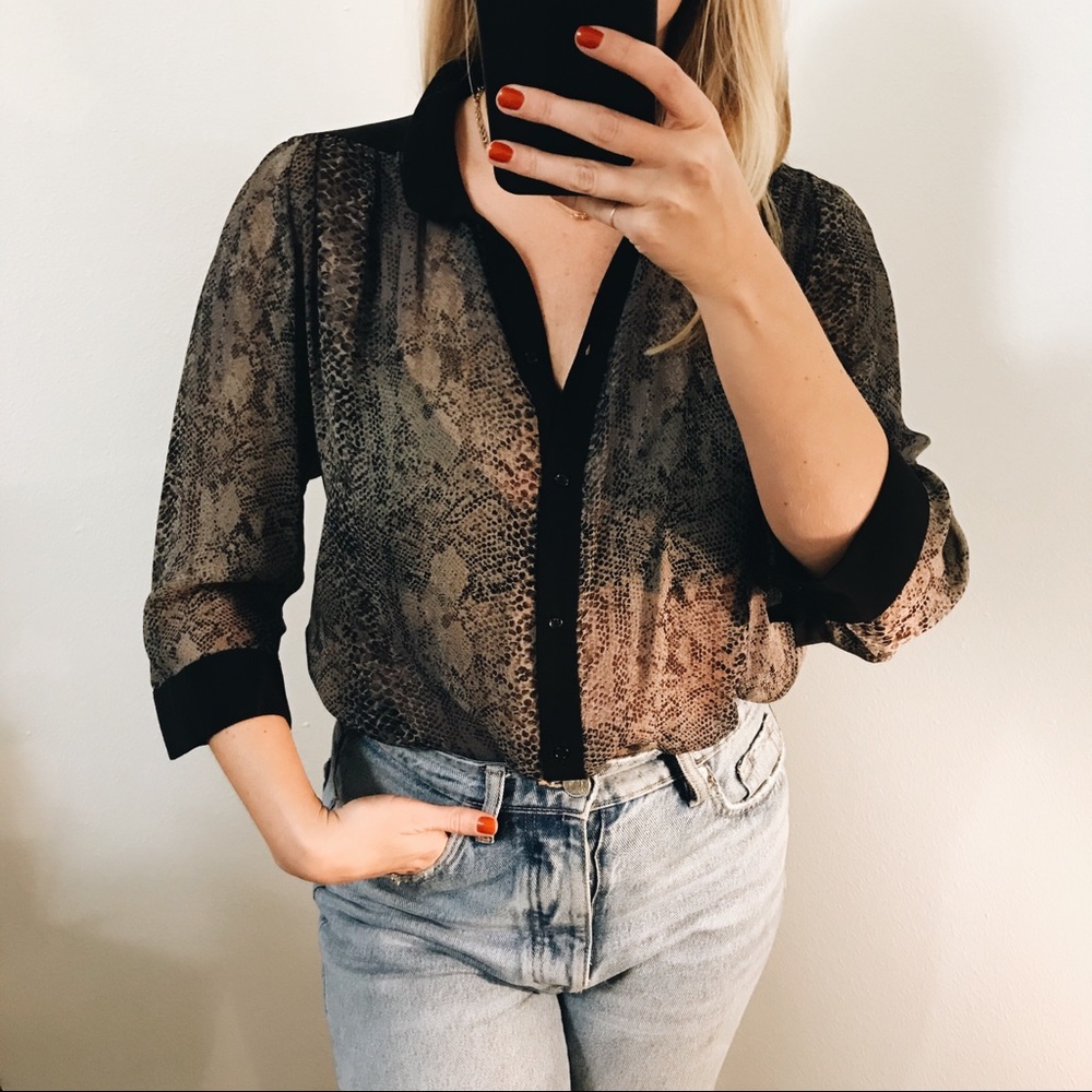 Aritzia Wilfred Snake Print Blouse